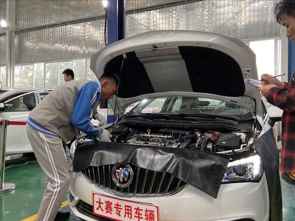 园林汽修学部2020年市技能大赛简讯——重操作 强技能 铸匠心